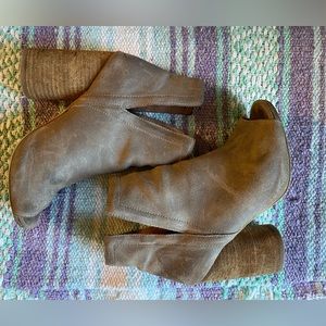 Jeffery Campbell open toe boots. Size 7. Good used condition.
